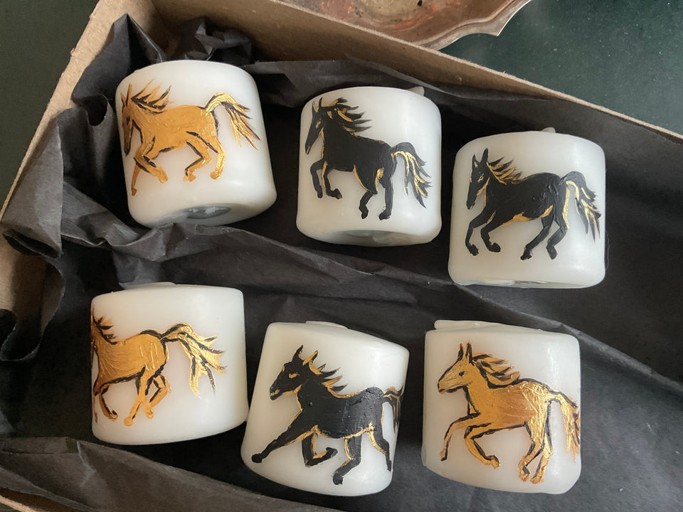 Horse candles