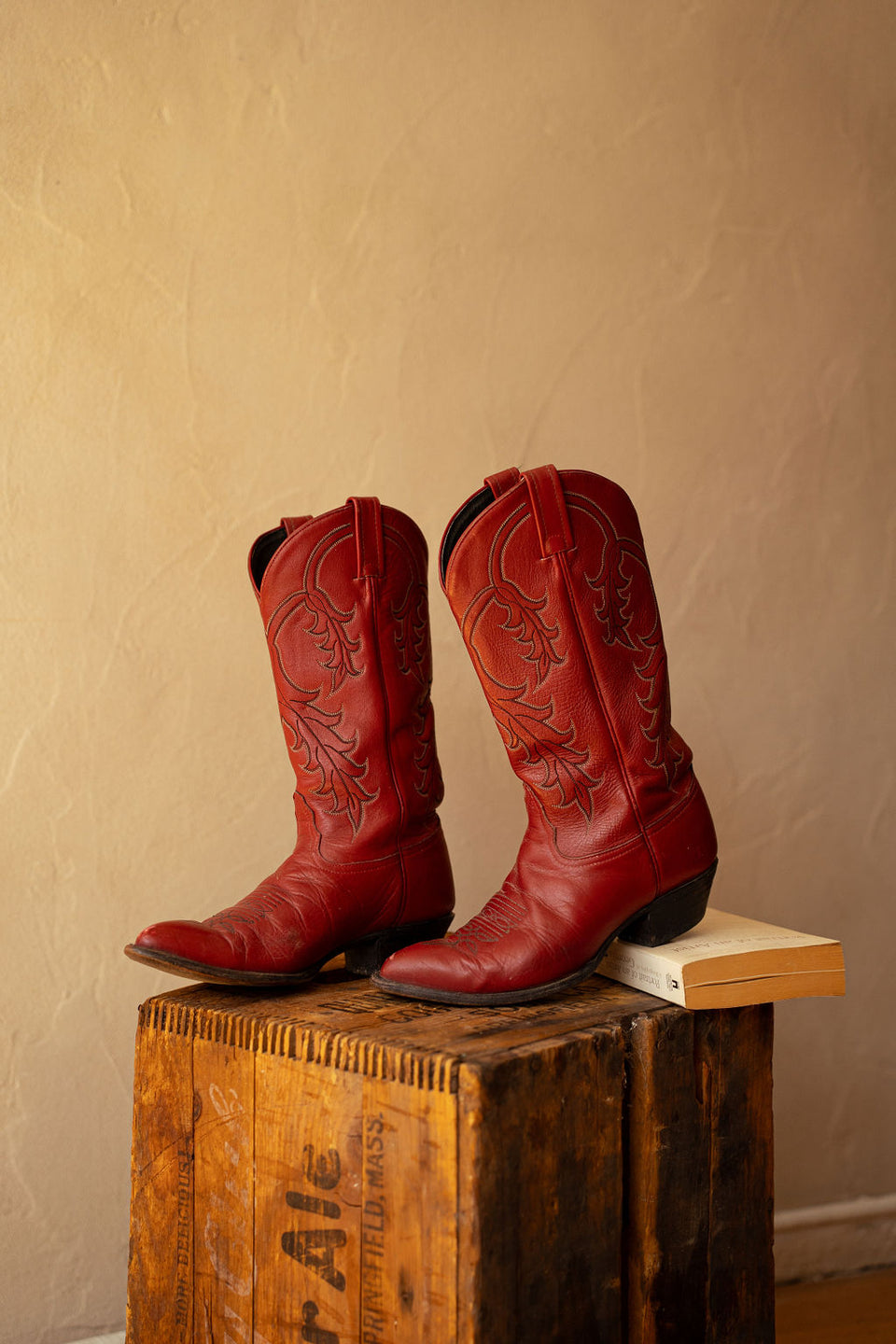 Vintage "red hot" Tony Lama boots size 8